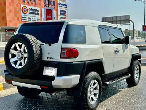 2020 تويوتا أف جي كروزر Adventure