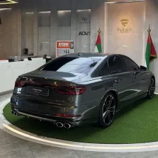 2020 Audi S8 Plus