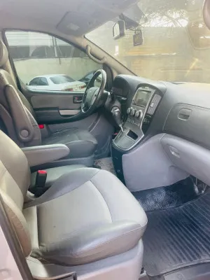 2009 Hyundai H1 Executive