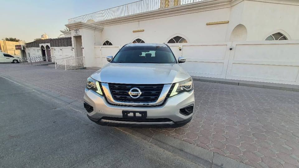 2017 نيسان باثفايندر SL