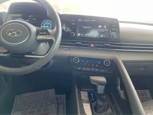 2021 Hyundai Elentra SE