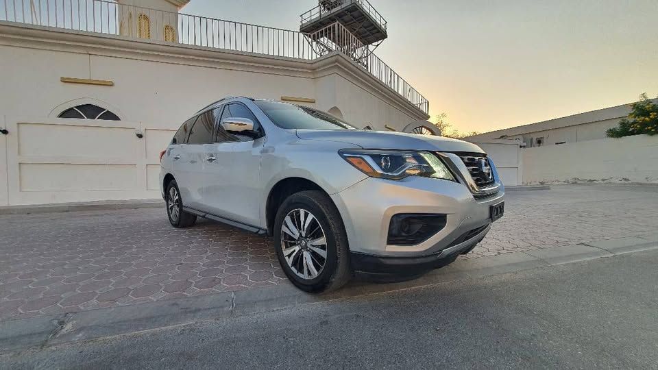 2017 نيسان باثفايندر SL