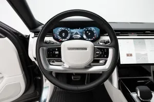 2025 لاند روفر رينج روفر HSE
