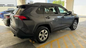 2020 تويوتا راف ٤ SE