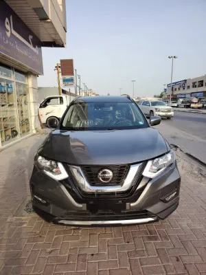 2019 نيسان روج SL