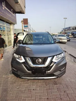 2019 نيسان روج SL
