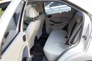 2017 فورد فيجو Titanium