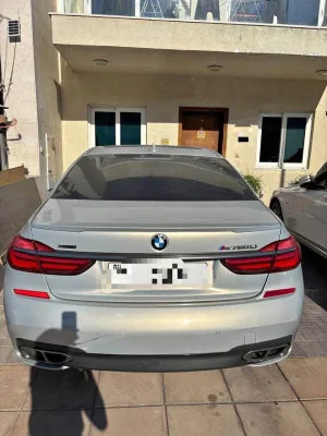 2018 بي أم دابليو الفئة - 7 M760i