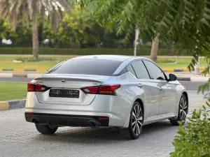 2019 Nissan Altima SR