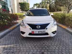 2019 نيسان صني SL