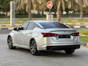 2019 Nissan Altima SR