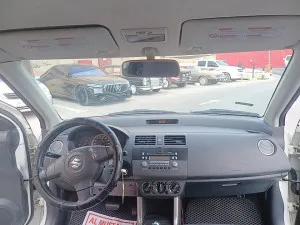2011 سوزوكي سوفت SZ-5