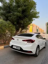 2019 هيونداي النترا SE