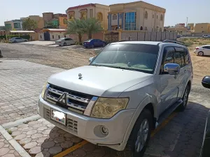 2014 Mitsubishi Pajero GLS