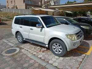 2014 Mitsubishi Pajero GLS