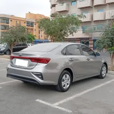 2020 كيا سيراتو Sport+