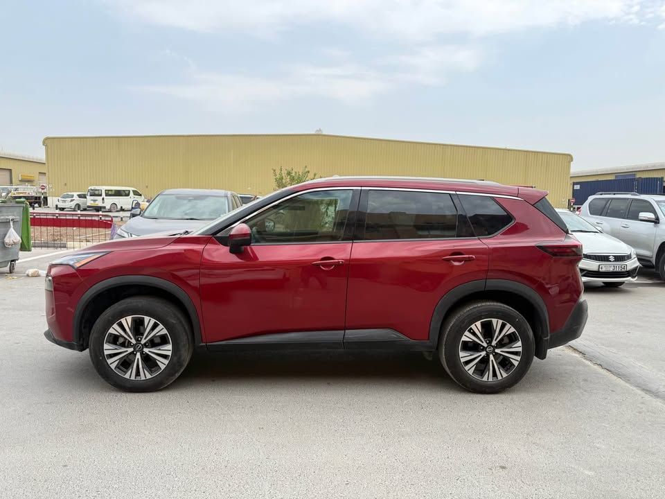2021 نيسان روج SV
