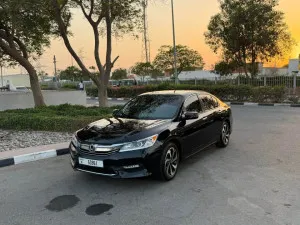 2017 هوندا أكورد EX