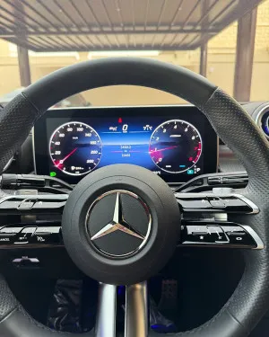 2023 Mercedes-Benz C-Class C200