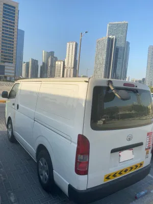 2023 تويوتا هياس Cargo van