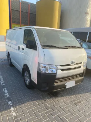 2023 تويوتا هياس Cargo van