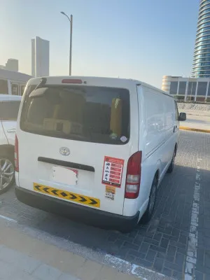 2023 تويوتا هياس Cargo van