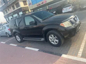 2012 نيسان باثفايندر Platinum