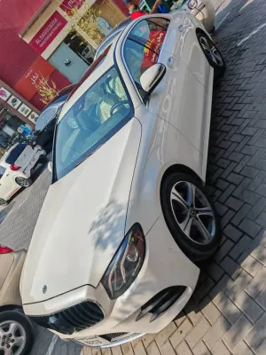2018 مرسيدس-بنز الفئة - E E300