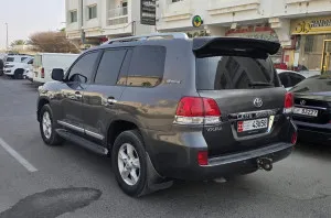 2011 Toyota Land Cruiser VXR