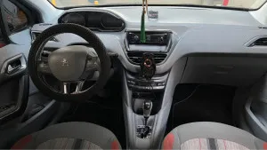 2013 Peugeot 208 Allure Premium