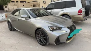 2018 لكزس اي اس IS 300