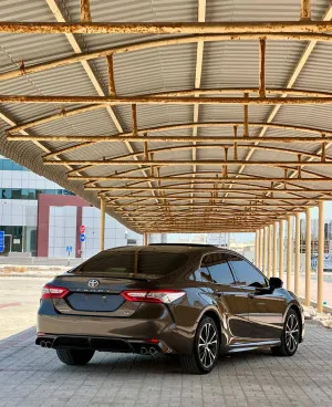 2019 تويوتا كامري Sport
