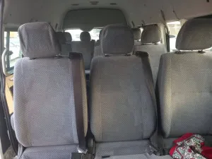 2012 تويوتا هياس Commuter