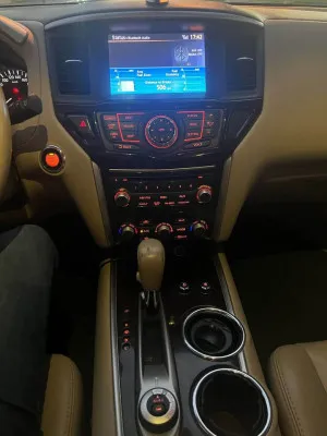 2015 نيسان باثفايندر S