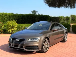 2013 اودي آي ٧ Prestige