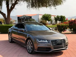 2013 اودي آي ٧ Prestige