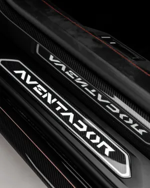 2022 لامبورجيني أفندايتر LP780-4 Ultimae