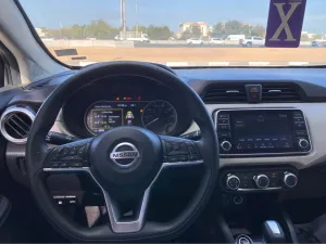 2021 نيسان فيرسا SR