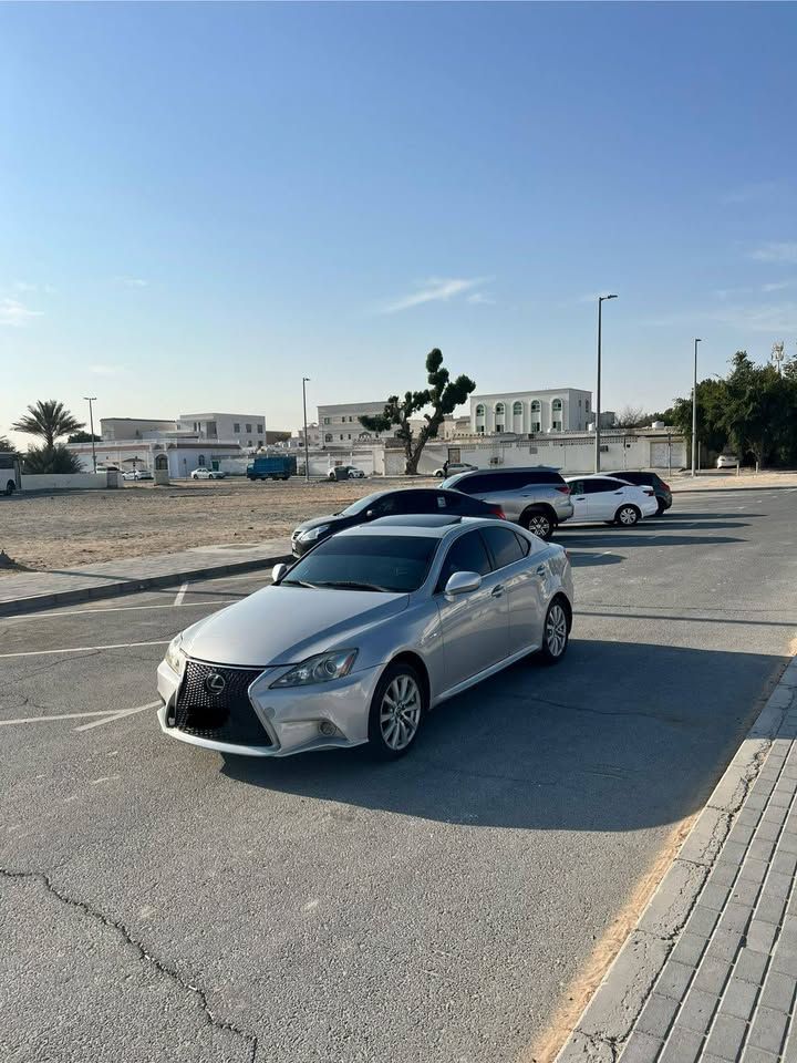 2008 لكزس اي اس IS 300