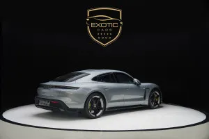 2021 بورش تايكون Turbo S