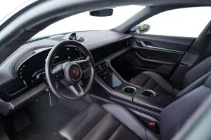 2021 بورش تايكون Turbo S