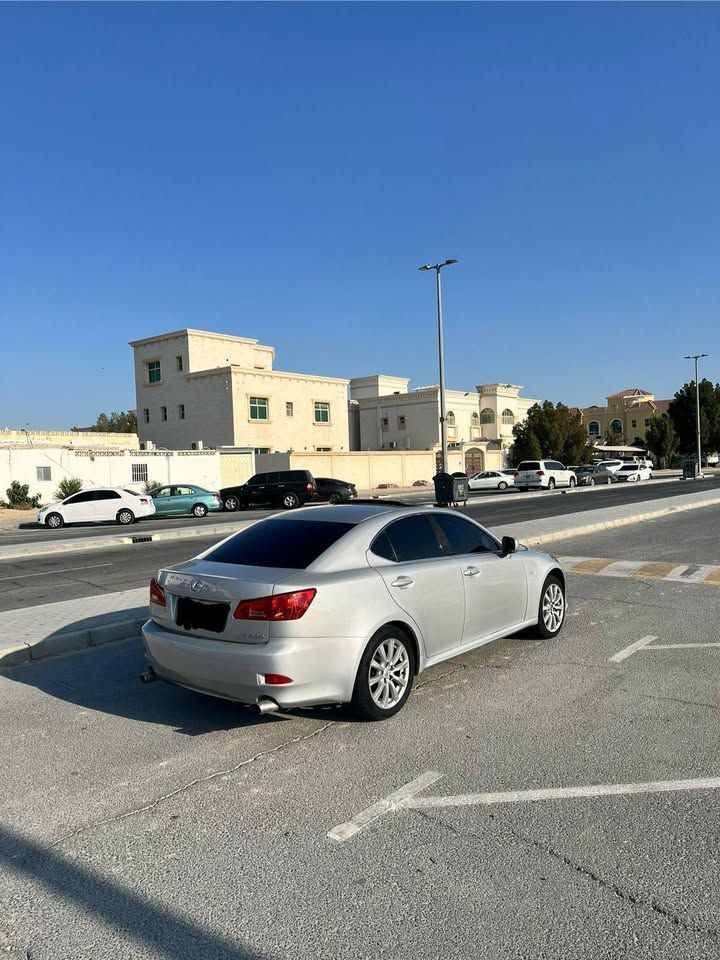 2008 لكزس اي اس IS 300
