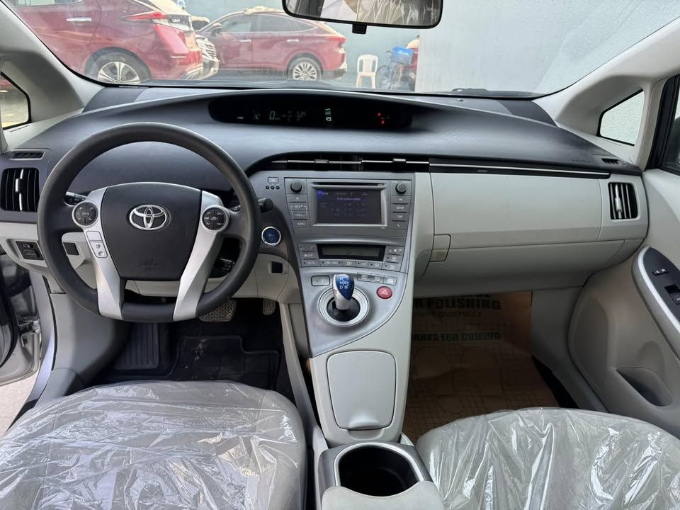 2012 Toyota Prius LE