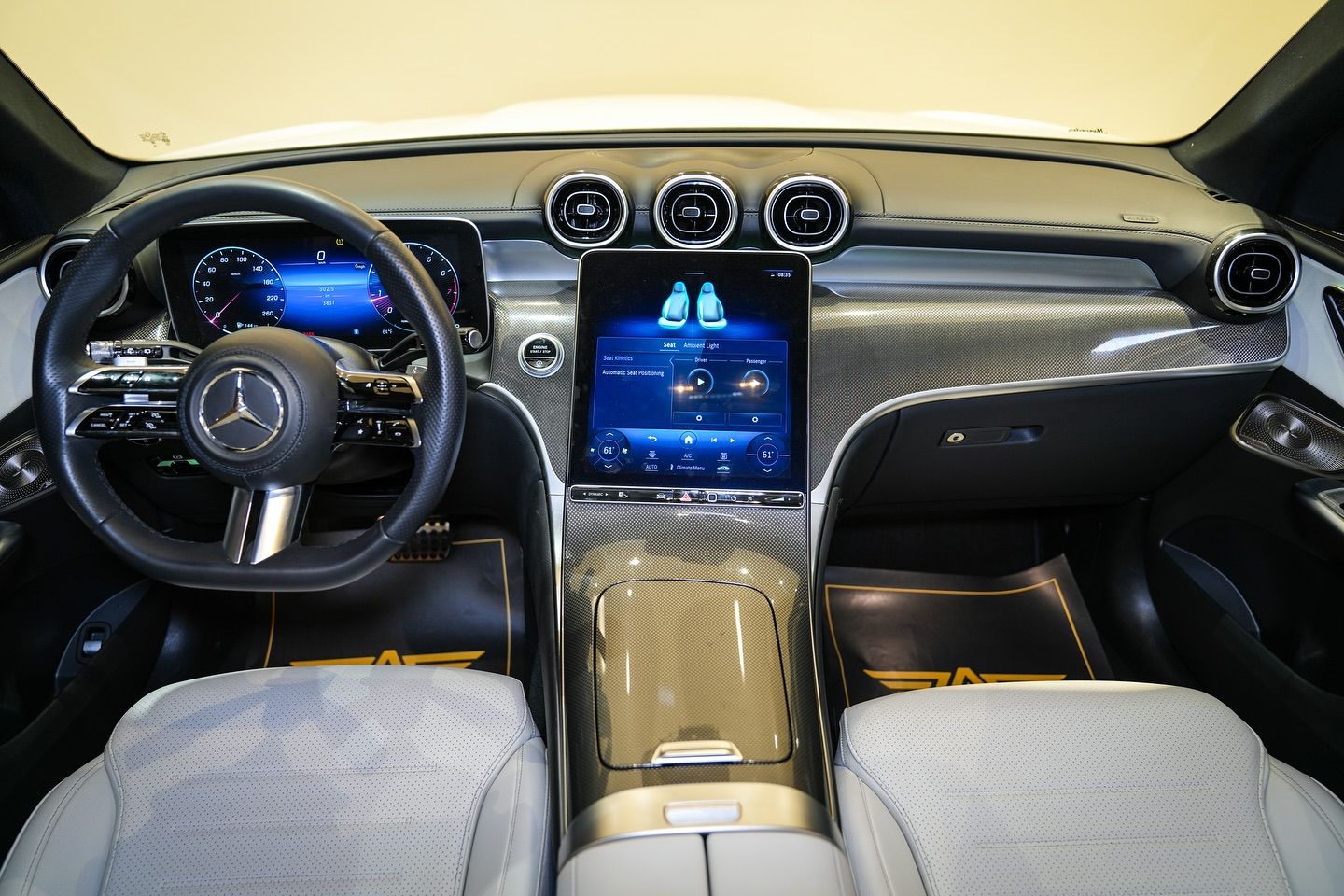 2024 Mercedes-Benz GLC GLC300