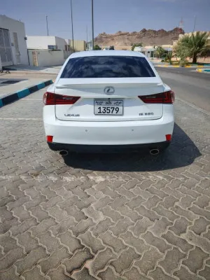 2016 لكزس اي اس IS 350