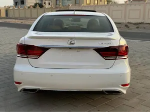2014 Lexus LS 460