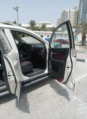 2012 شيفروليه كابتيفا LS 7-seater