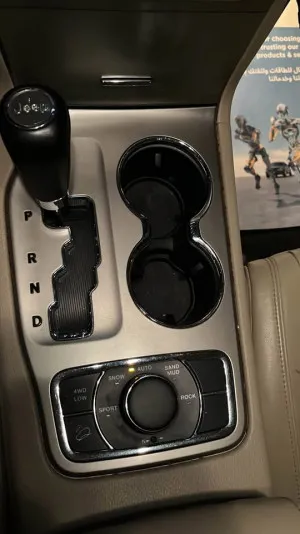 2012 جييب جراند شيروكي Trailhawk