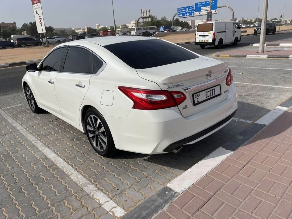 2017 نيسان آلتيما S