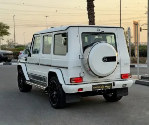 2017 مرسيدس-بنز الفئة - G G63 AMG